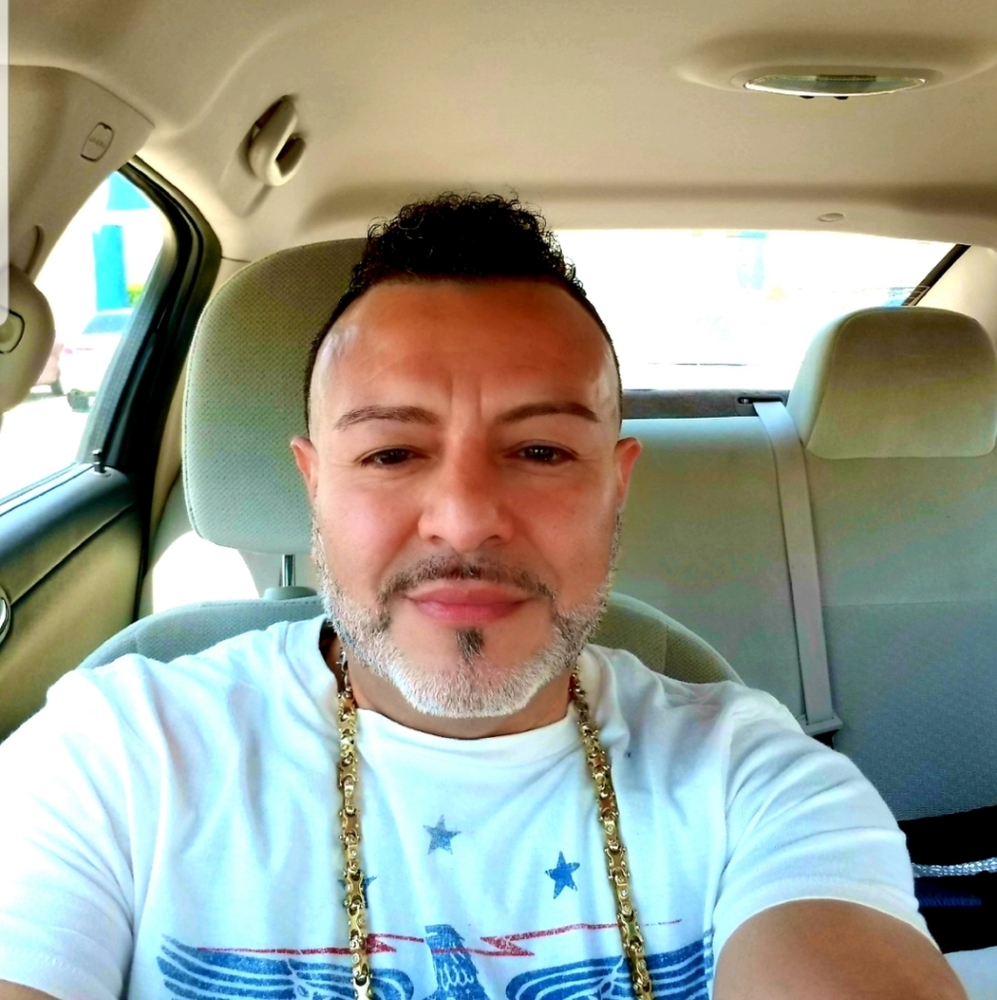 Meet your Posher, Erick (E-Z)